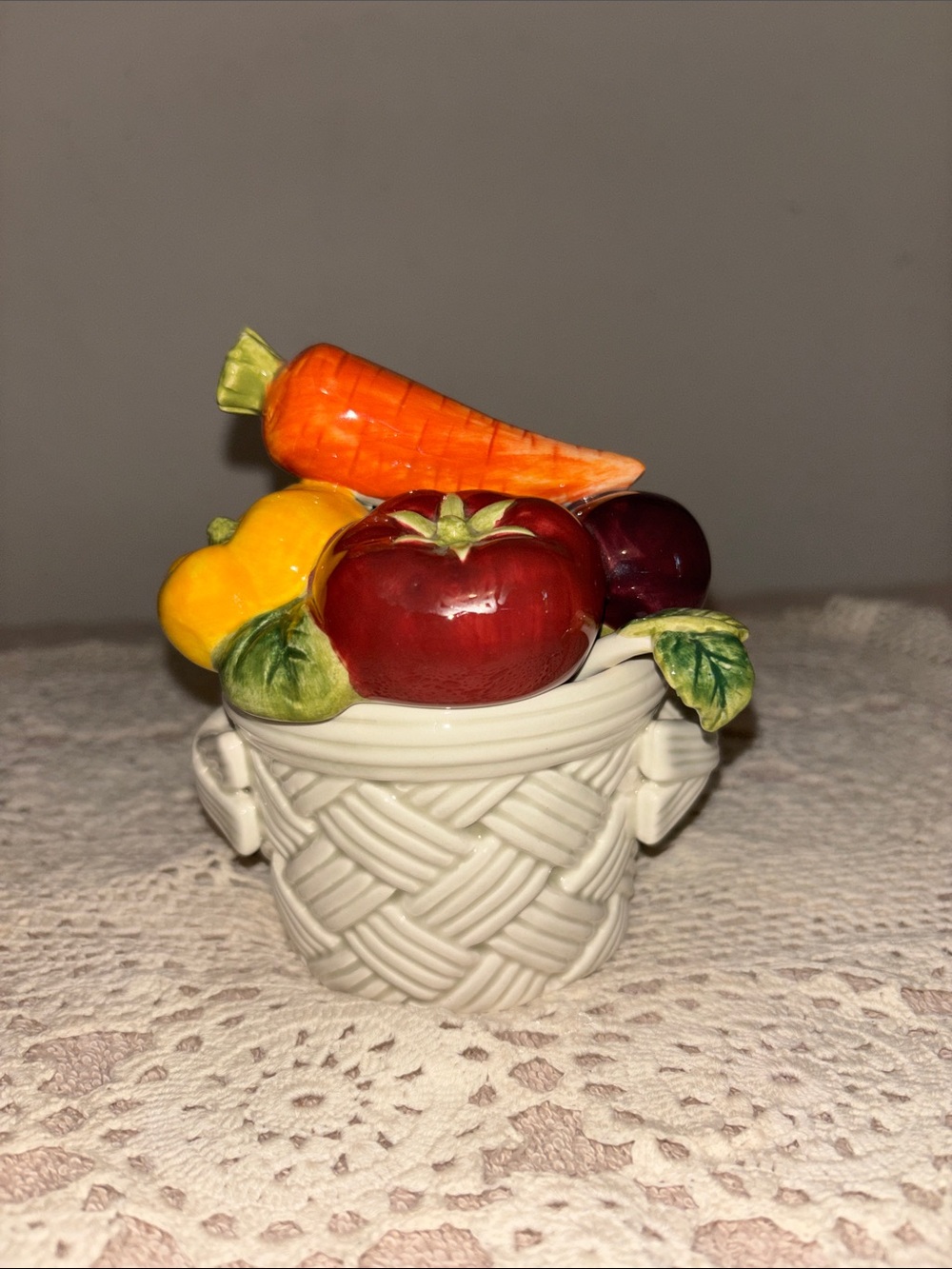 Vintage Fitz and Floyd 1995 Garden Basket sugar bowl